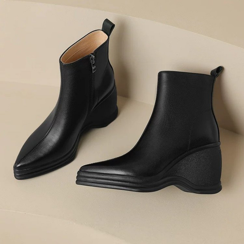 Women'S Fashion Korea - Sepatu Boots Wanita Model Wedge Runcing